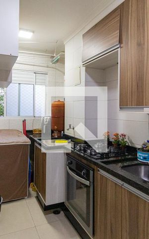 Apartamento à venda com 48m², 2 quartos e 1 vagaCozinha e área de serviço