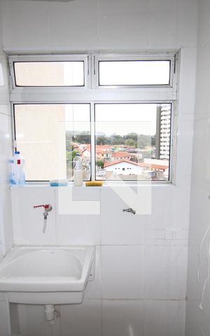 Apartamento à venda com 62m², 2 quartos e 1 vagaÁrea de Serviço 