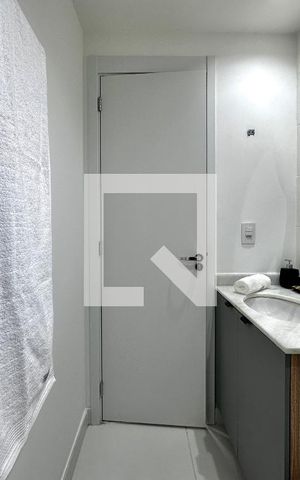Studio à venda com 26m², 0 quarto e sem vaga Studio à venda com 26m², 0 quarto e sem vagaBanheiro
