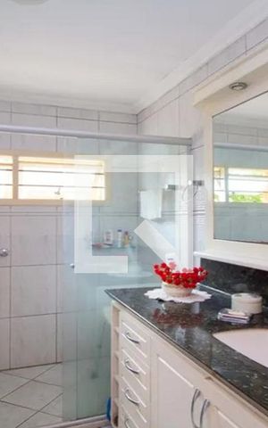 Casa à venda com 400m², 4 quartos e 4 vagasBanheiro 2