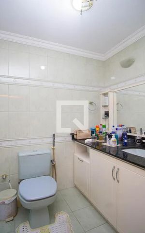 Casa à venda com 400m², 4 quartos e 4 vagasBanheiro - Quarto