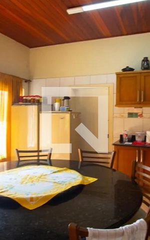 Casa à venda com 400m², 4 quartos e 4 vagasCozinha