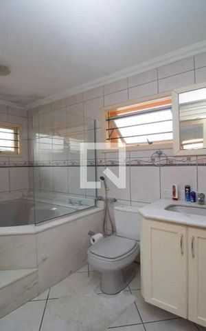 Casa à venda com 400m², 4 quartos e 4 vagasBanheiro 3