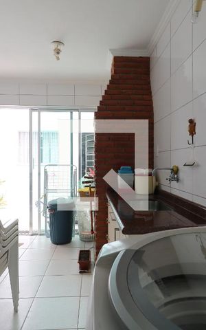 Casa à venda com 144m², 3 quartos e 1 vagaÁrea de Serviço