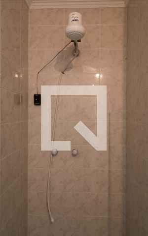 Casa à venda com 144m², 3 quartos e 1 vagaBanheiro 