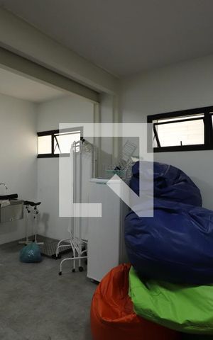 Casa para alugar com 550m², 4 quartos e 2 vagasQuarto de serviço