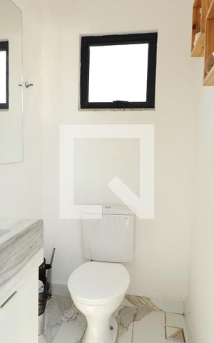 Casa para alugar com 550m², 4 quartos e 2 vagasLavabo
