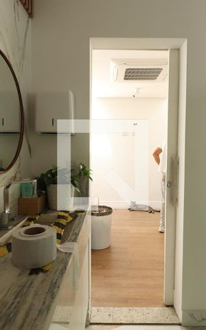 Casa para alugar com 550m², 4 quartos e 2 vagasBanheiro 2