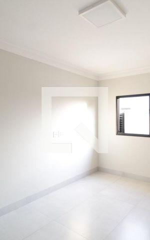 Casa de condomínio para alugar com 232m², 4 quartos e 4 vagasSuite 1