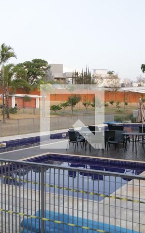 Casa de condomínio para alugar com 232m², 4 quartos e 4 vagasÁrea comum - Piscina