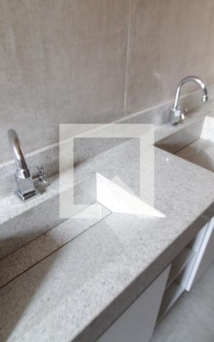 Casa de condomínio para alugar com 232m², 4 quartos e 4 vagasSuíte 4