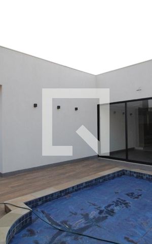 Casa de condomínio para alugar com 232m², 4 quartos e 4 vagasPiscina