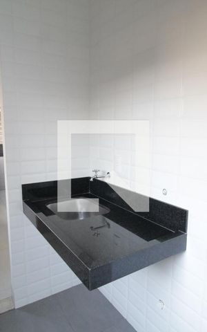 Casa de condomínio para alugar com 232m², 4 quartos e 4 vagasÁrea de Serviço