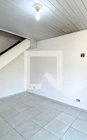 Casa para alugar com 150m², 2 quartos e 4 vagasSala