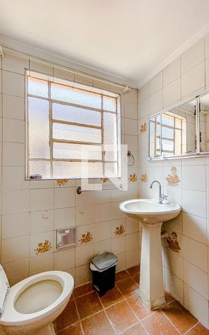 Casa para alugar com 150m², 2 quartos e 4 vagasBanheiro