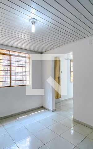 Casa para alugar com 150m², 2 quartos e 4 vagasSala