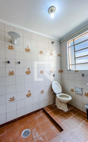 Casa para alugar com 150m², 2 quartos e 4 vagasBanheiro