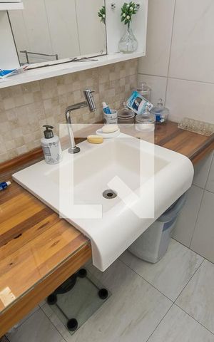 Casa à venda com 155m², 3 quartos e 2 vagas Casa à venda com 155m², 3 quartos e 2 vagasBanheiro 1