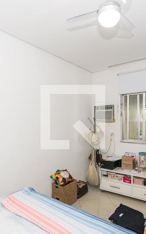 Casa à venda com 155m², 3 quartos e 2 vagas Casa à venda com 155m², 3 quartos e 2 vagasQuarto 1