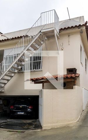 Casa à venda com 155m², 3 quartos e 2 vagas Casa à venda com 155m², 3 quartos e 2 vagasFachada dos fundos do imóvel
