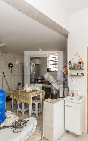 Casa à venda com 155m², 3 quartos e 2 vagas Casa à venda com 155m², 3 quartos e 2 vagasÁrea de Serviço