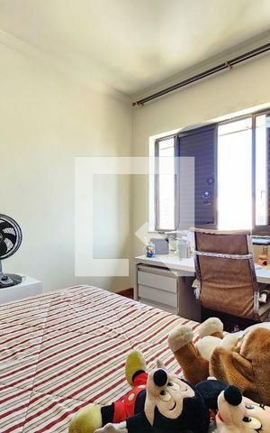 Apartamento à venda com 250m², 4 quartos e 3 vagas Apartamento à venda com 250m², 4 quartos e 3 vagasQuarto 4
