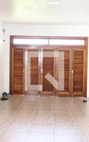 Casa à venda com 93m², 2 quartos e 1 vagaGaragem