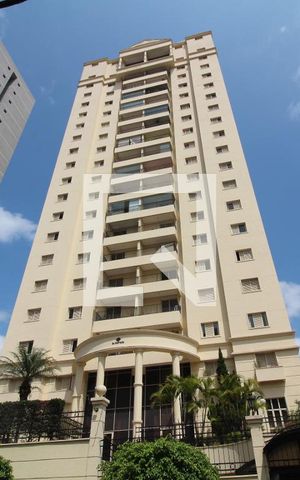 Apartamento à venda com 96m², 3 quartos e 2 vagasFachada