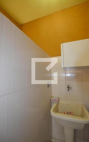Casa à venda com 240m², 3 quartos e 3 vagasÁrea de Serviço