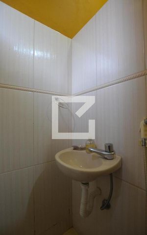Casa à venda com 240m², 3 quartos e 3 vagasBanheiro de serviço