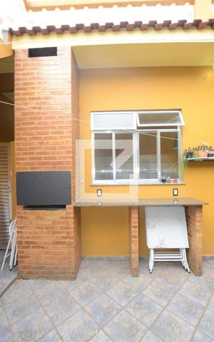 Casa à venda com 240m², 3 quartos e 3 vagasQuintal /Churrasqueira