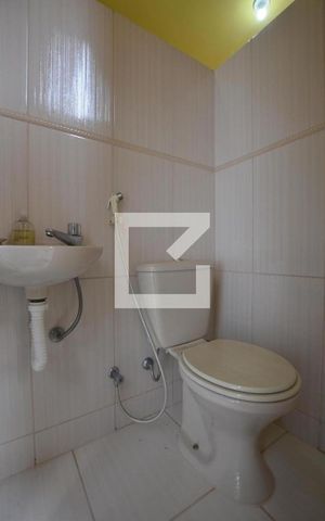 Casa à venda com 240m², 3 quartos e 3 vagasBanheiro de serviço