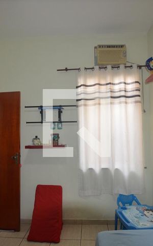 Casa à venda com 240m², 3 quartos e 3 vagasQuarto 2
