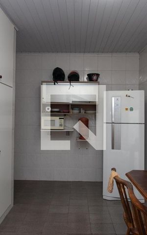 Casa à venda com 400m², 3 quartos e 1 vaga Casa à venda com 400m², 3 quartos e 1 vagaCozinha 1
