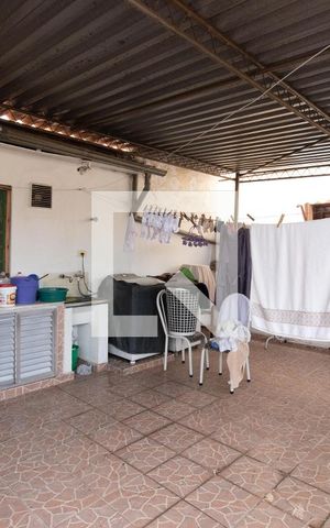 Casa à venda com 400m², 3 quartos e 1 vaga Casa à venda com 400m², 3 quartos e 1 vagaÁrea de Serviço 2