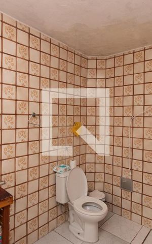 Casa à venda com 400m², 3 quartos e 1 vaga Casa à venda com 400m², 3 quartos e 1 vagaBanheiro 2