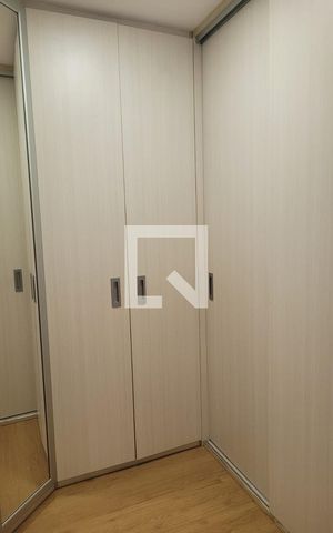 Apartamento à venda com 180m², 3 quartos e 2 vagas Apartamento à venda com 180m², 3 quartos e 2 vagasQuarto - Armários