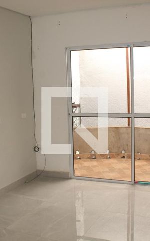 Casa de condomínio para alugar com 160m², 3 quartos e 1 vagaSala