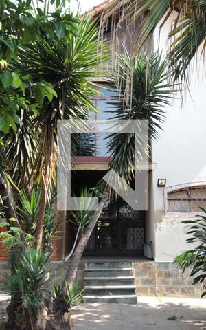 Casa à venda com 370m², 5 quartos e 4 vagasQuintal