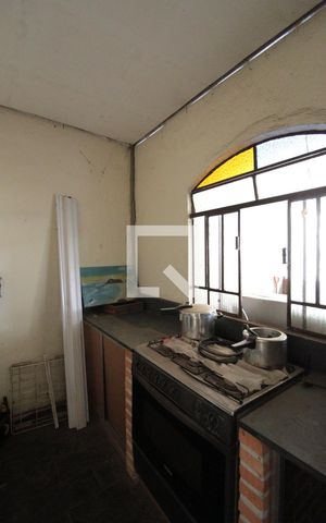 Casa à venda com 370m², 5 quartos e 4 vagasArea Gourmet