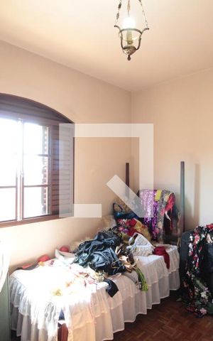 Casa à venda com 370m², 5 quartos e 4 vagasQuarto 3