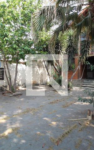 Casa à venda com 370m², 5 quartos e 4 vagasQuintal
