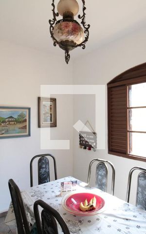 Casa à venda com 370m², 5 quartos e 4 vagasCopa