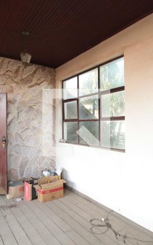 Casa à venda com 370m², 5 quartos e 4 vagasVaranda da Suite 1