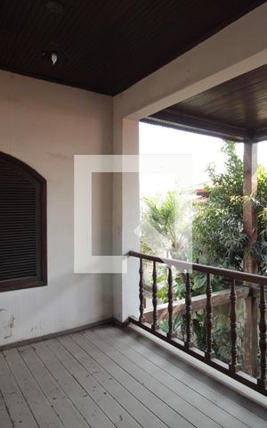 Casa à venda com 370m², 5 quartos e 4 vagasVaranda da Suite 1