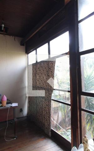 Casa à venda com 370m², 5 quartos e 4 vagasEscritório