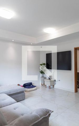 Casa de condomínio à venda com 165m², 3 quartos e 2 vagas Casa de condomínio à venda com 165m², 3 quartos e 2 vagasSala