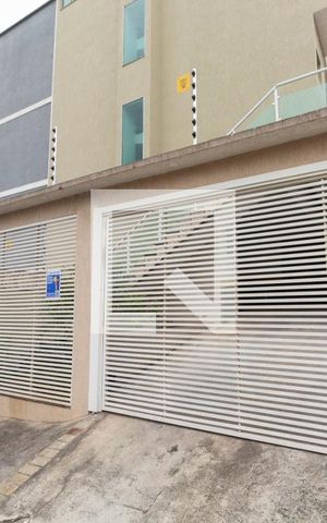 Casa de condomínio à venda com 165m², 3 quartos e 2 vagas Casa de condomínio à venda com 165m², 3 quartos e 2 vagasFachada do condomínio