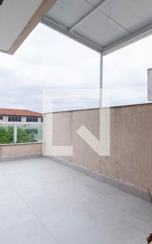 Casa de condomínio à venda com 165m², 3 quartos e 2 vagas Casa de condomínio à venda com 165m², 3 quartos e 2 vagasVaranda