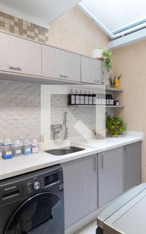Casa de condomínio à venda com 165m², 3 quartos e 2 vagas Casa de condomínio à venda com 165m², 3 quartos e 2 vagasLavanderia